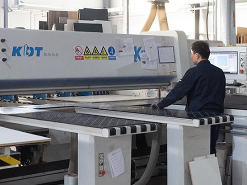 CNC auto-cutting line